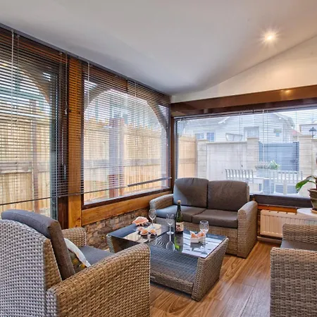 La Casa Bella - Calm And Cosy House By The Sea Penzion 4*