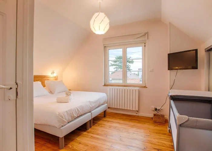 La Casa Bella - Calm And Cosy House By The Sea 4*