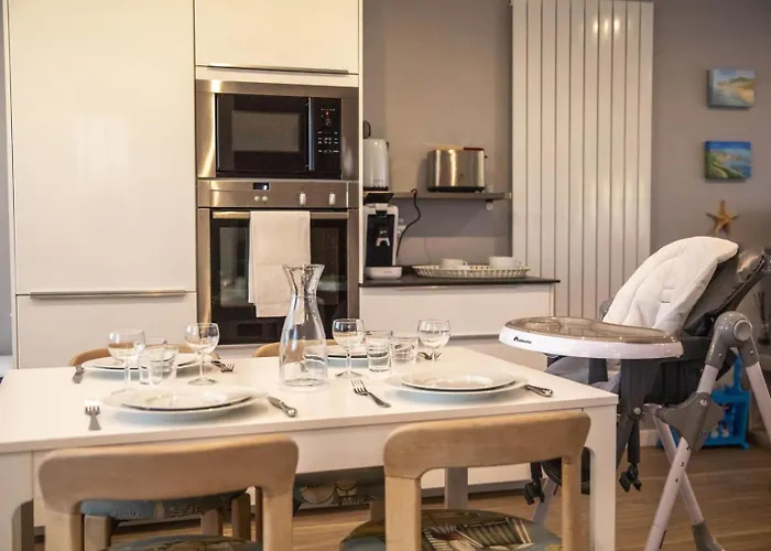 La Casa Bella - Calm And Cosy House By The Sea 4*