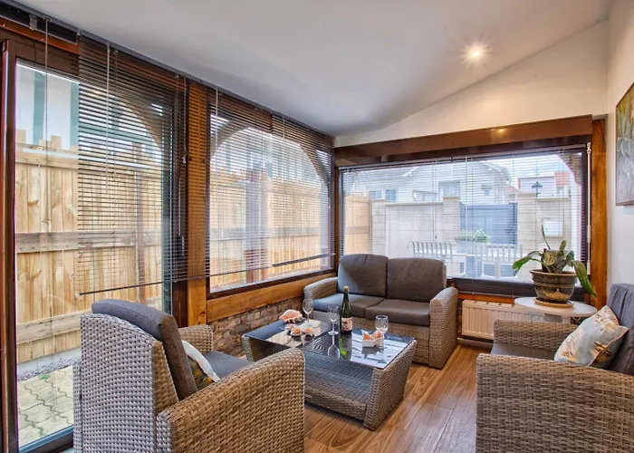 La Casa Bella - Calm And Cosy House By The Sea Pensionat 4*